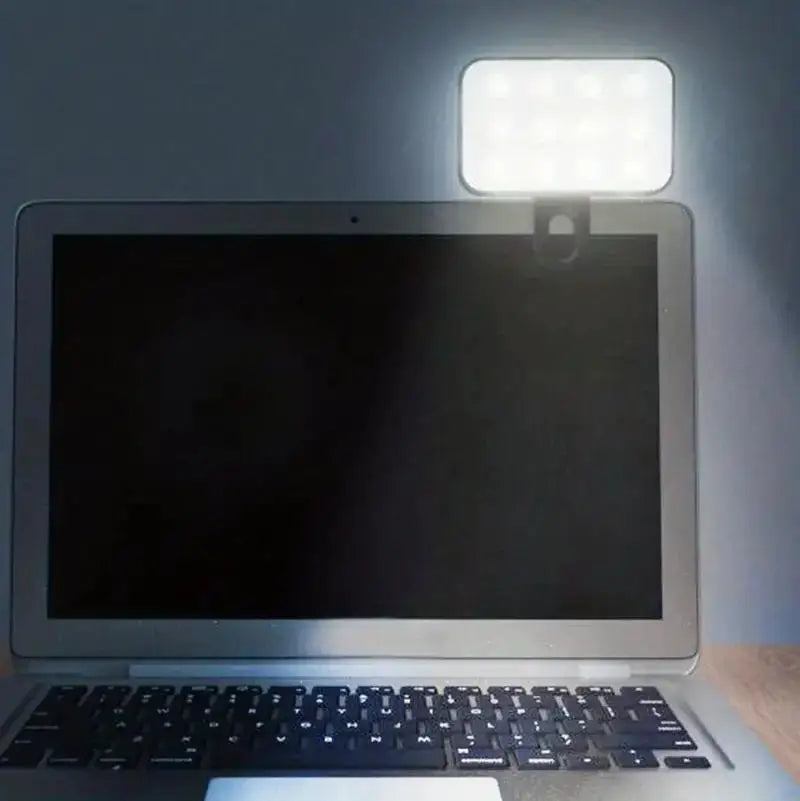 Rechargeable Clip-On Selfie Light